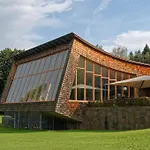 Jugend- Und Familiengaestehaus Cap Woerth Vandrarhem