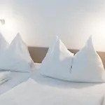 Jugend- Und Familiengaestehaus Cap Woerth * Velden am Wörthersee