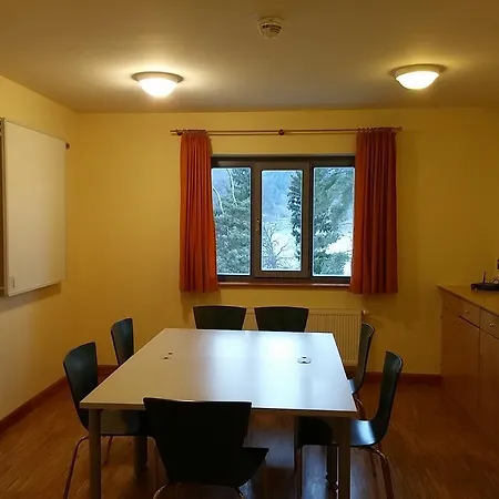 Jugend- Und Familiengaestehaus Cap Woerth וולדן אם וורתרסי