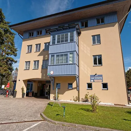 Albergue Jugend- Und Familiengaestehaus Cap Woerth