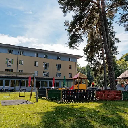 Jugend- Und Familiengaestehaus Cap Woerth