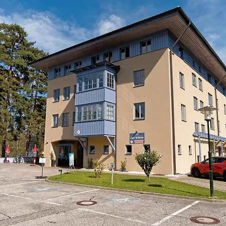 Jugend- Und Familiengaestehaus Cap Woerth *
