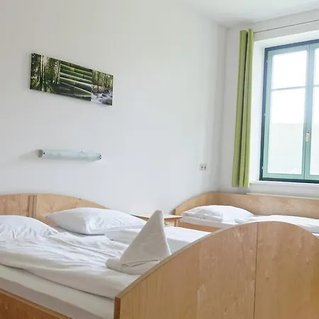 Jugend- Und Familiengaestehaus Cap Woerth *