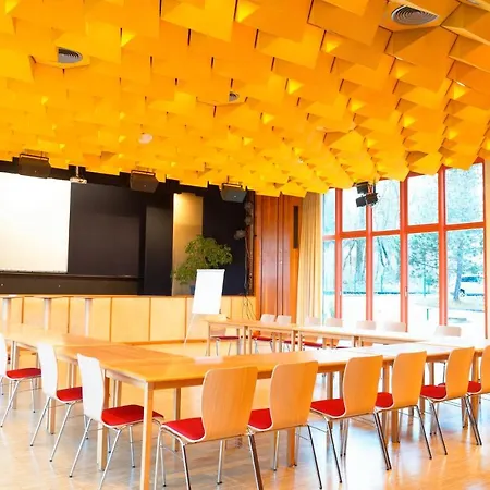 Jugend- Und Familiengaestehaus Cap Woerth Albergue Velden am Wörthersee