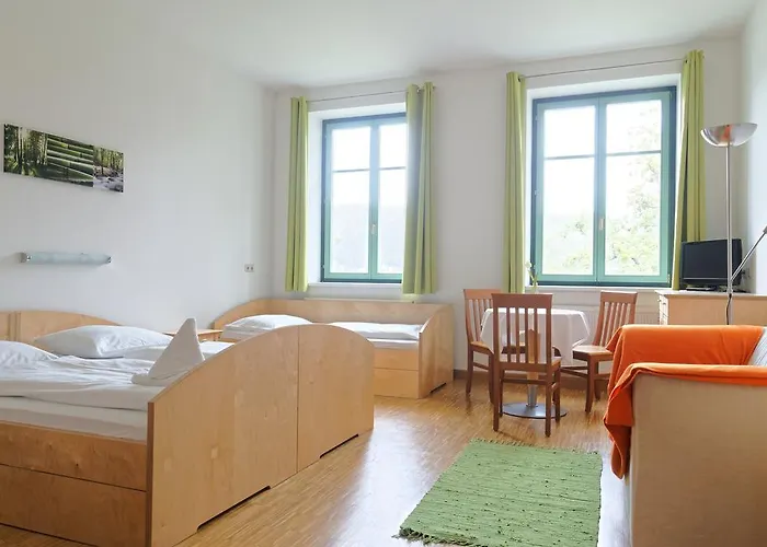 Albergue Jugend- Und Familiengaestehaus Cap Woerth Velden am Wörthersee