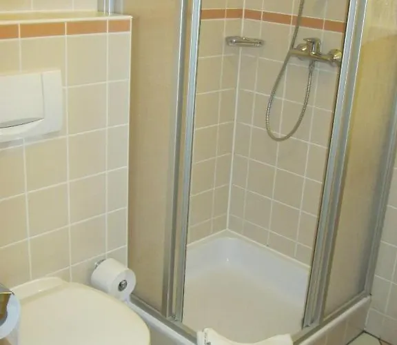 Jugend- Und Familiengaestehaus Cap Woerth Albergue Velden am Wörthersee