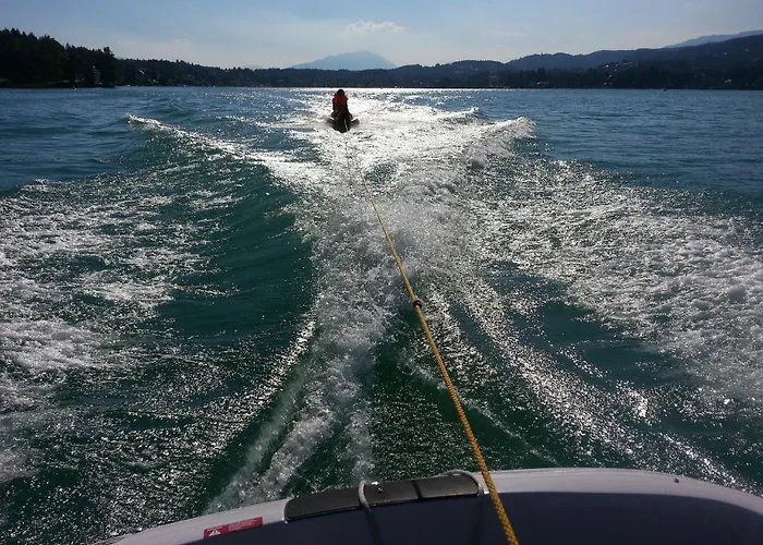 Jugend- Und Familiengaestehaus Cap Woerth Hostel *